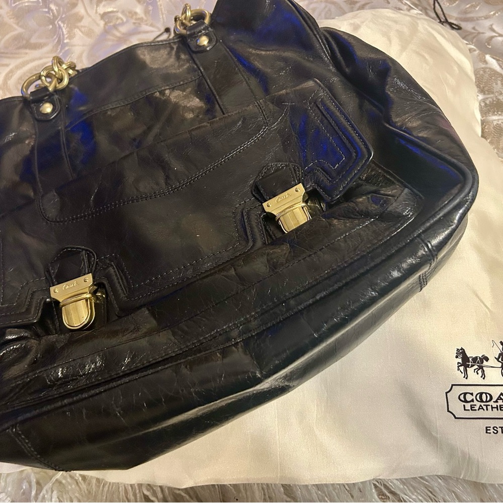 ❤️❤️❤️Coach Black Leather stylish bag.  Excellent condition!!!